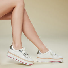 DEW - White | Donald Pliner Casual