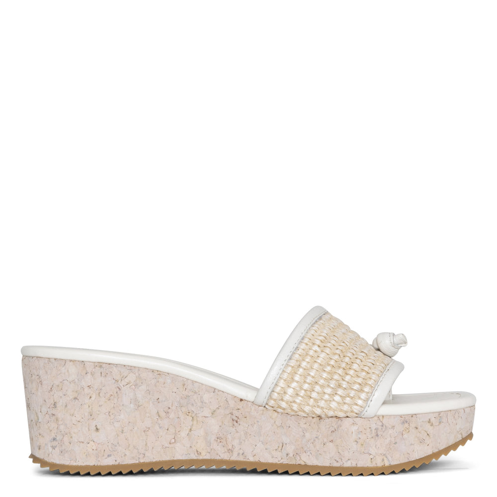 SILLI - Natural | Donald Pliner Casual