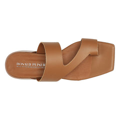 QUIN - Saddle | Donald Pliner Casual
