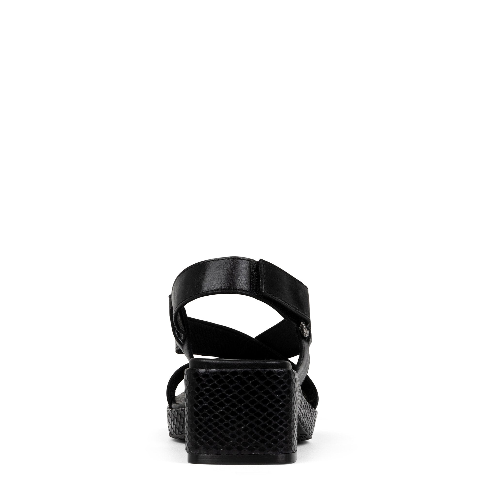 ROMIN - Black | Donald Pliner Casual