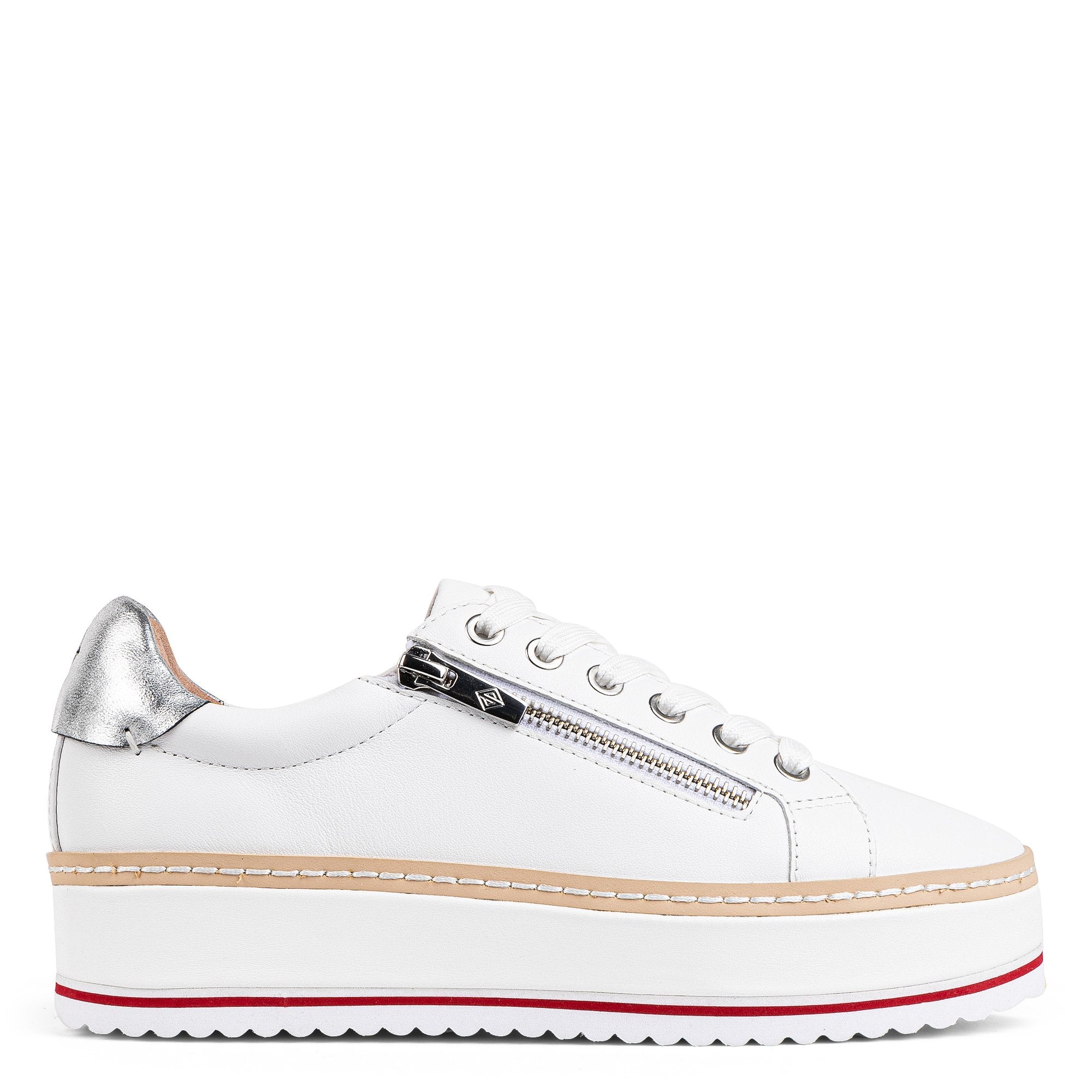 DEW - White | Donald Pliner Casual