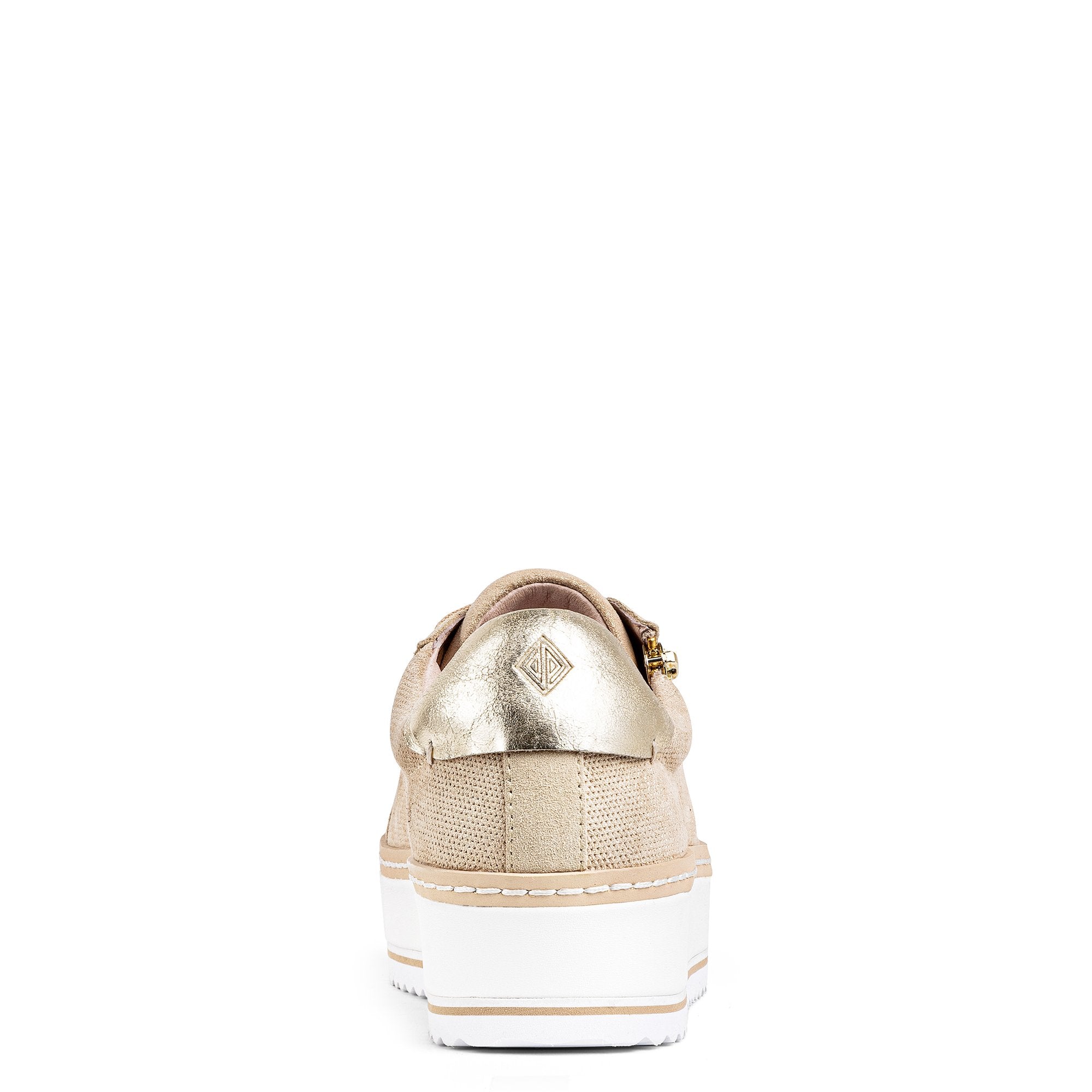 DEW - Sand | Donald Pliner Casual