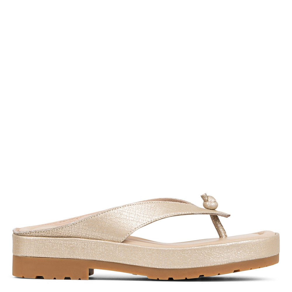 SEENA - Platino | Donald Pliner Casual