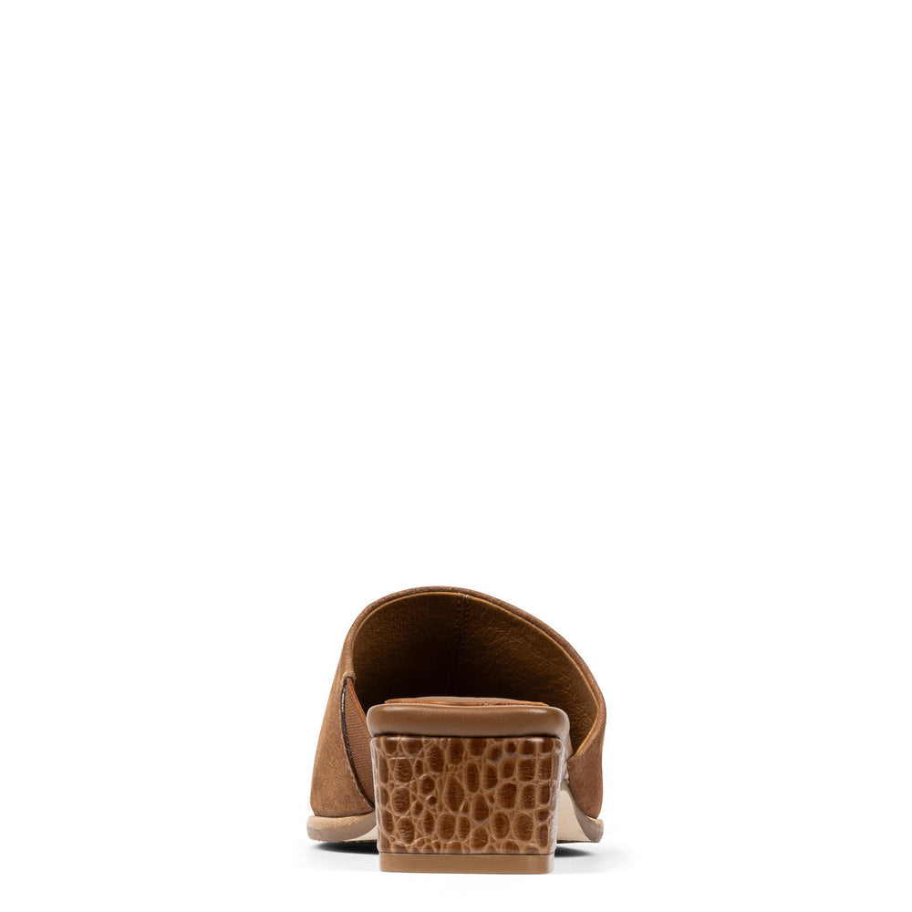 CLODIE - Saddle Suede | Donald Pliner Casual