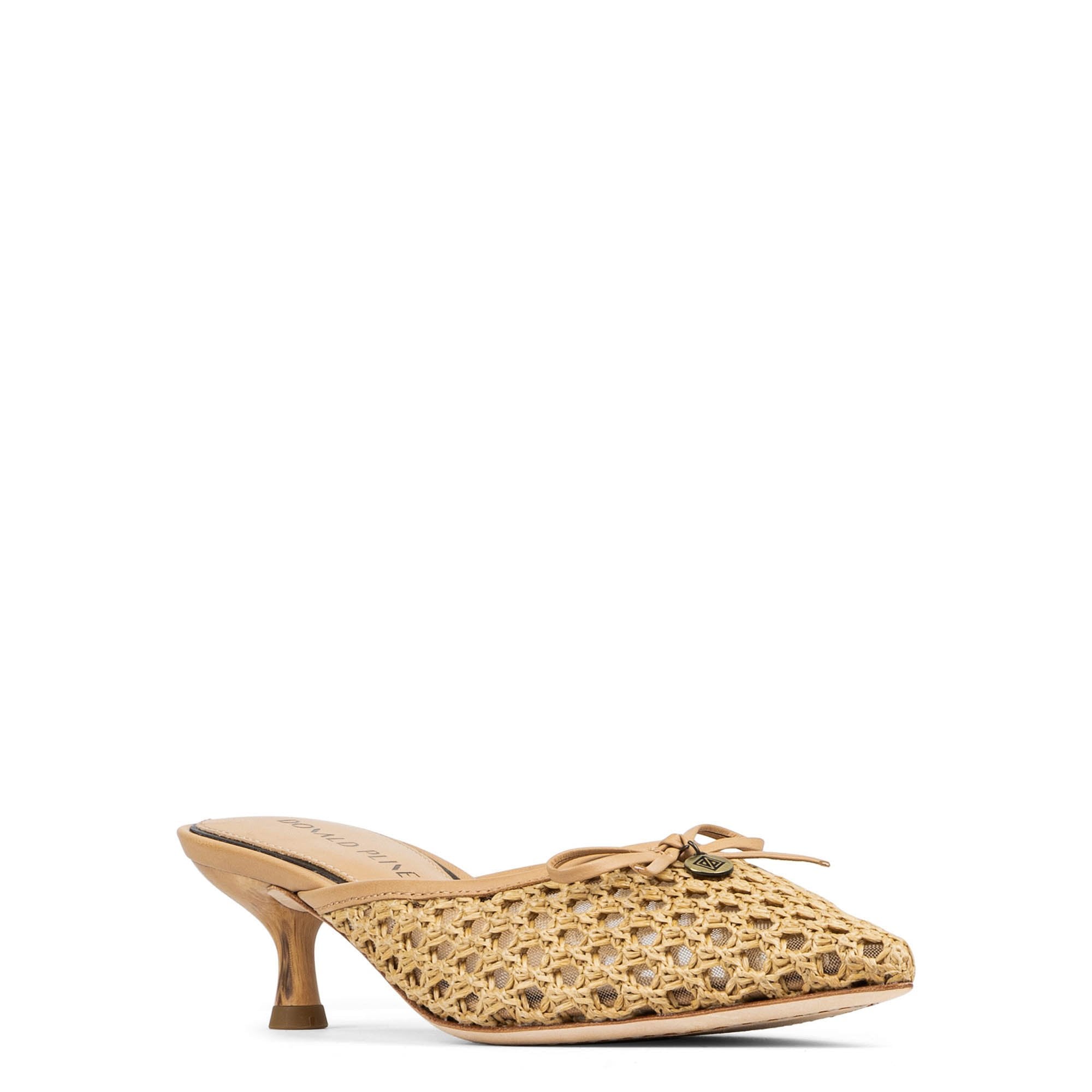 SOEL - Natural | Donald Pliner Casual