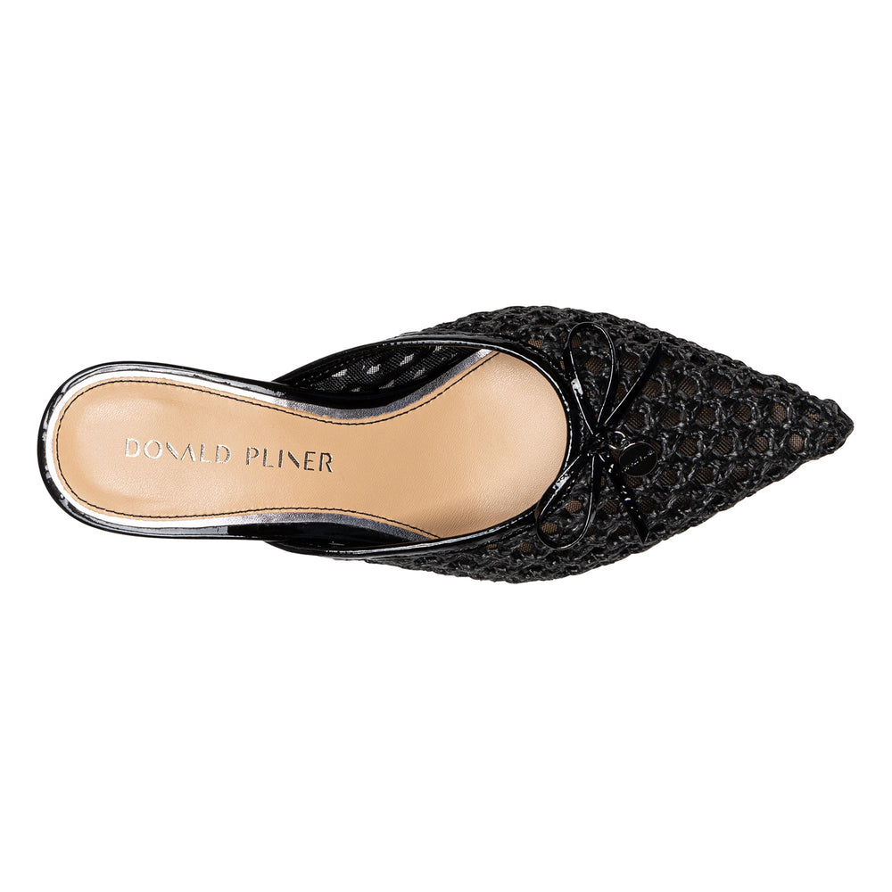 SOEL - Black | Donald Pliner Casual