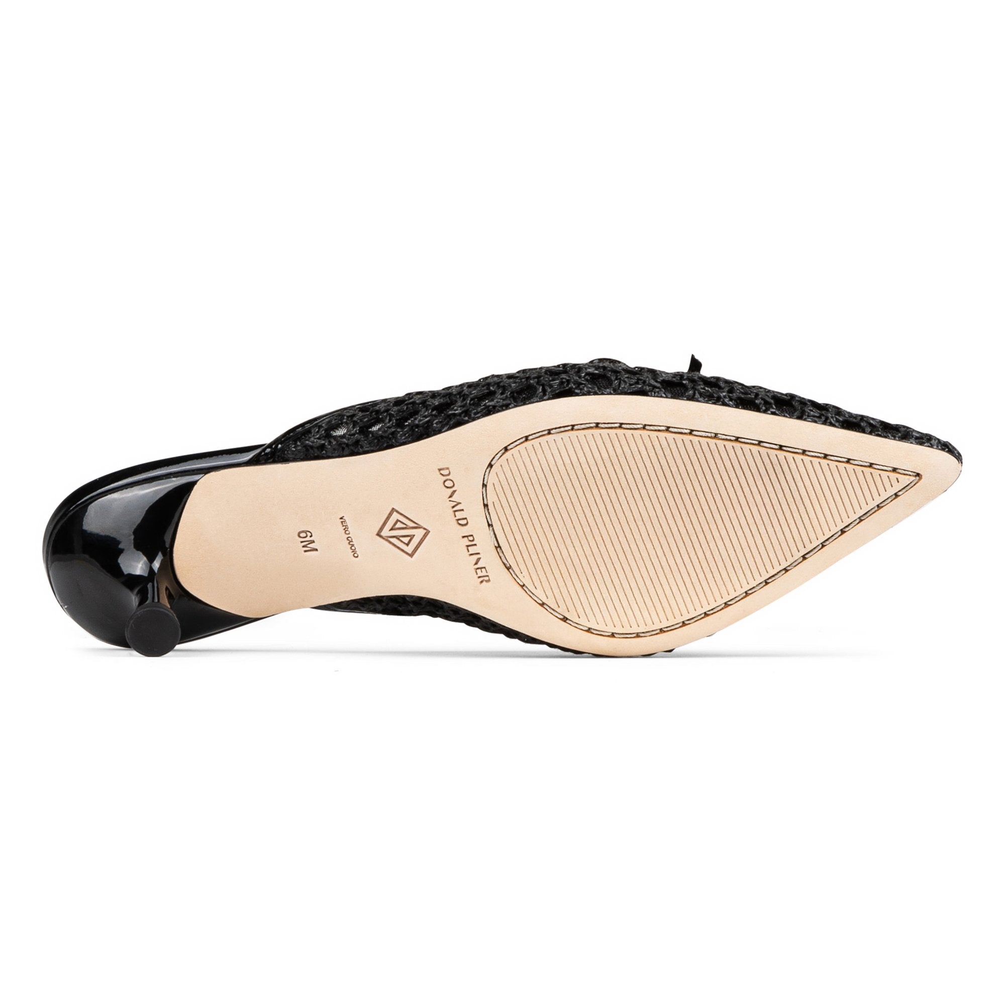 SOEL - Black | Donald Pliner Casual