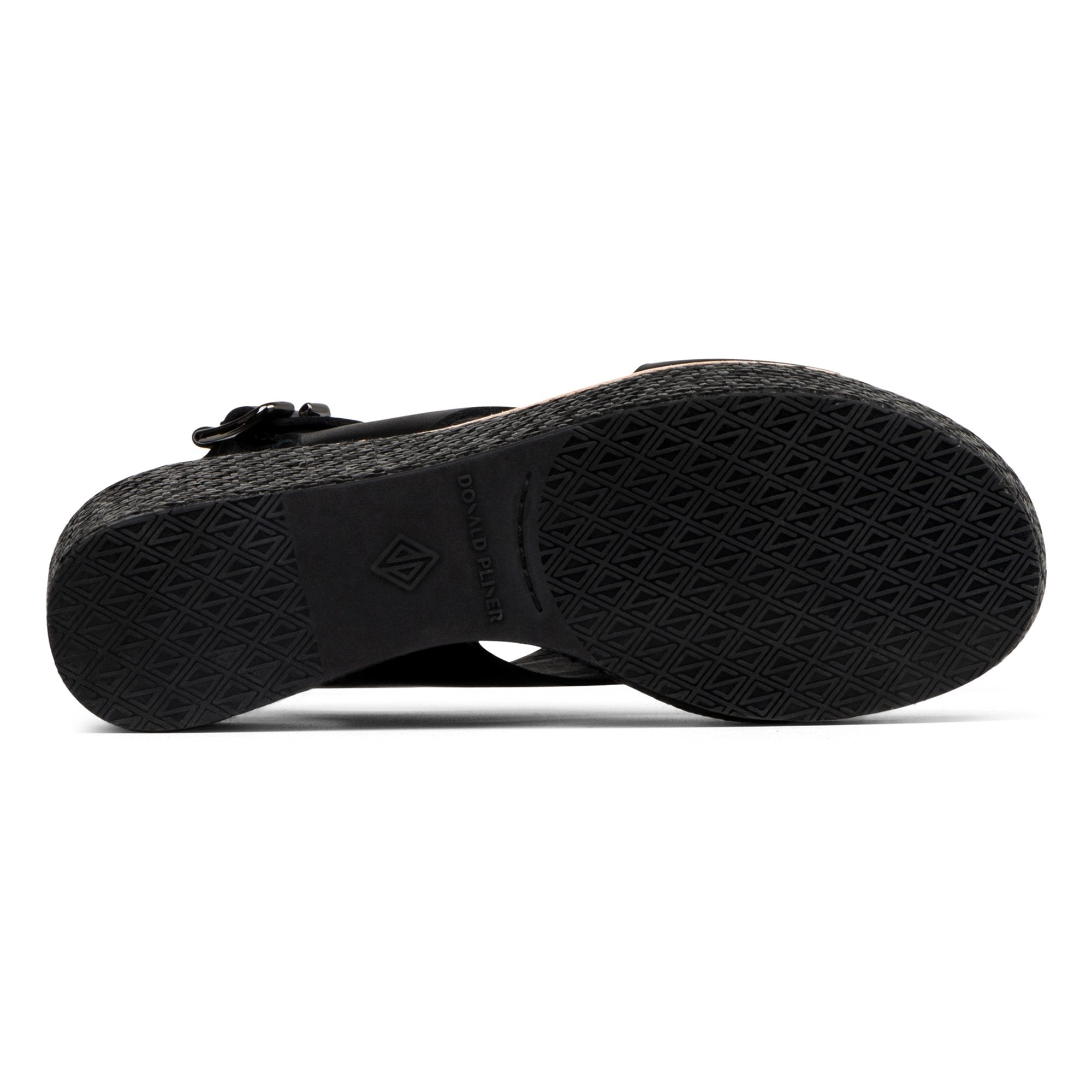 AREE - Black | Donald Pliner Casual