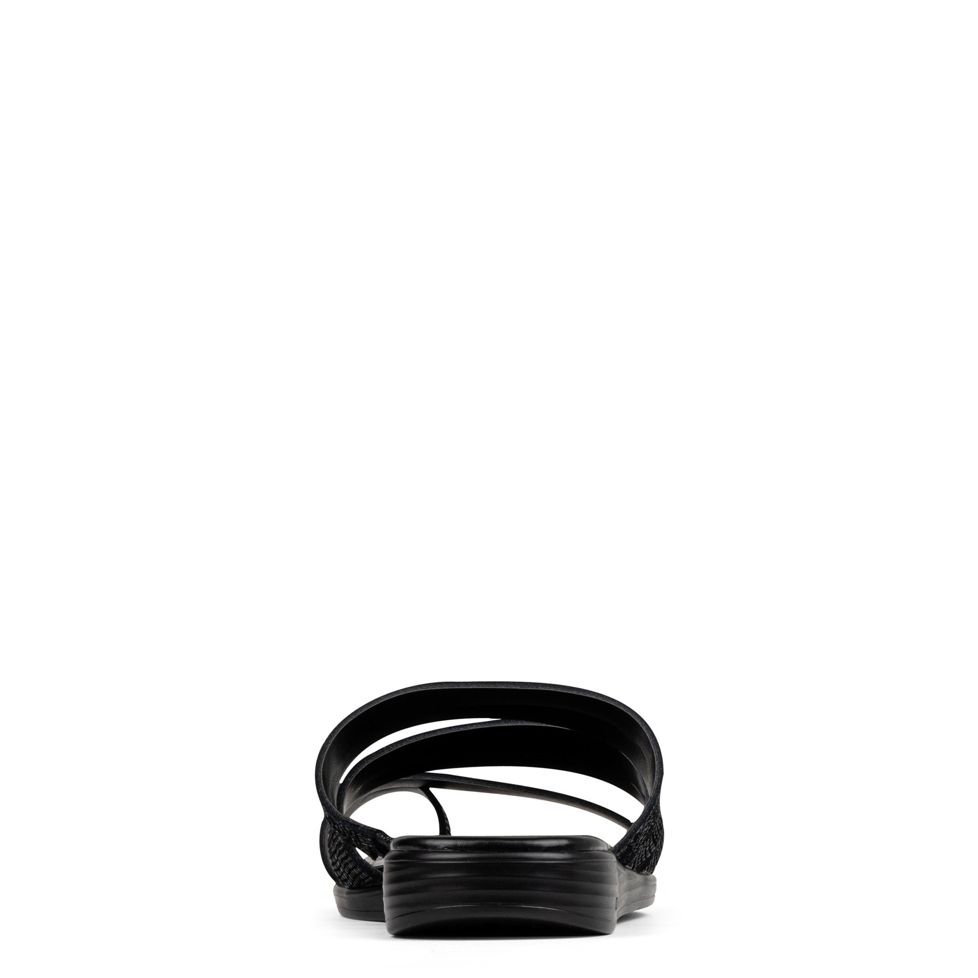 GRINDA - Black | Donald Pliner Casual