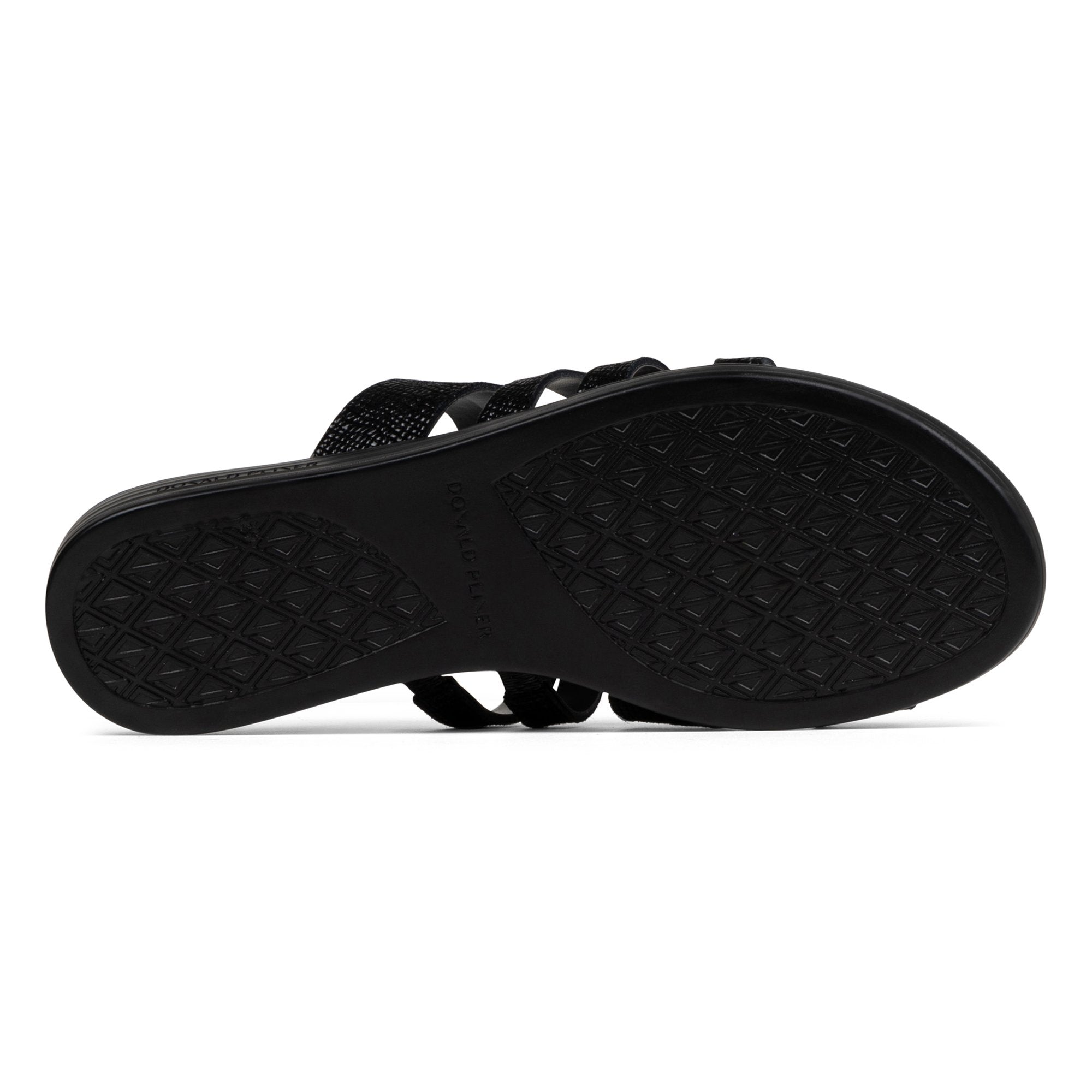 GRINDA - Black | Donald Pliner Casual