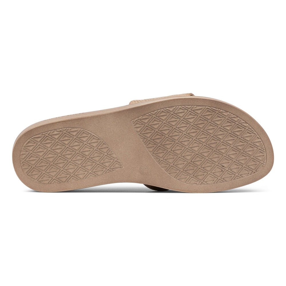 FIFI - Foam Snake | Donald Pliner Casual