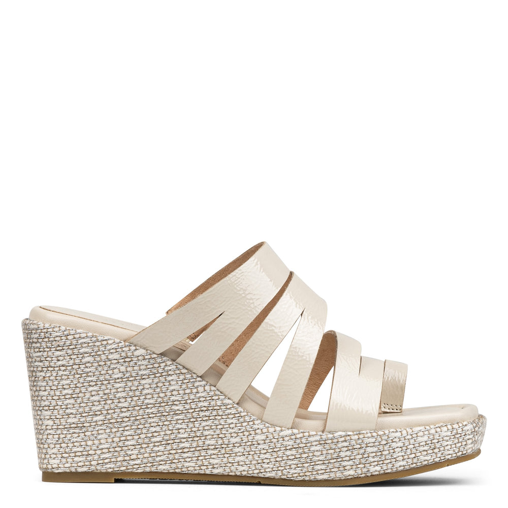 ANAMARI - Foam | Donald Pliner Casual
