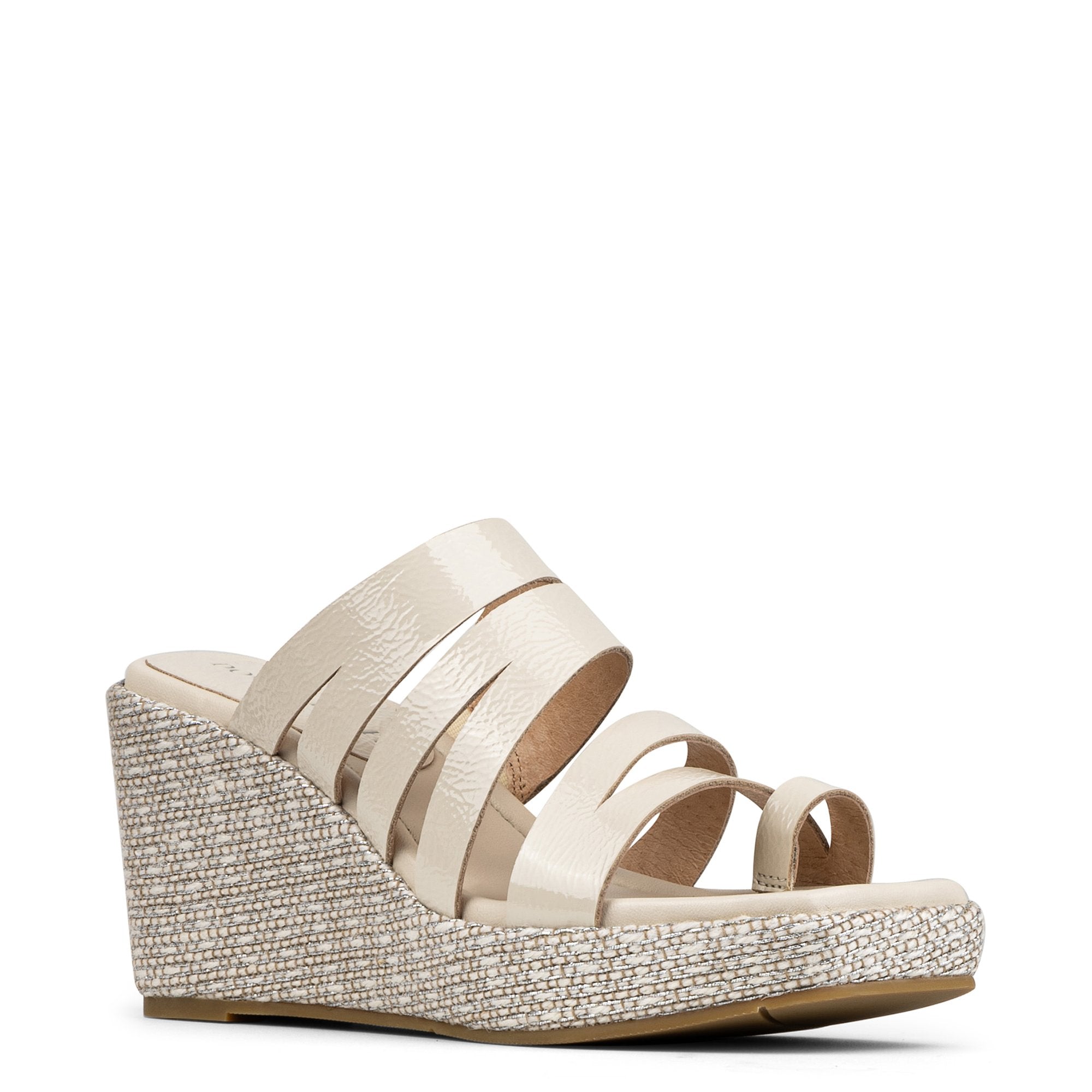 ANAMARI - Foam | Donald Pliner Casual