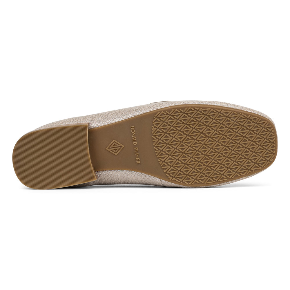BEYER - Dove | Donald Pliner Casual