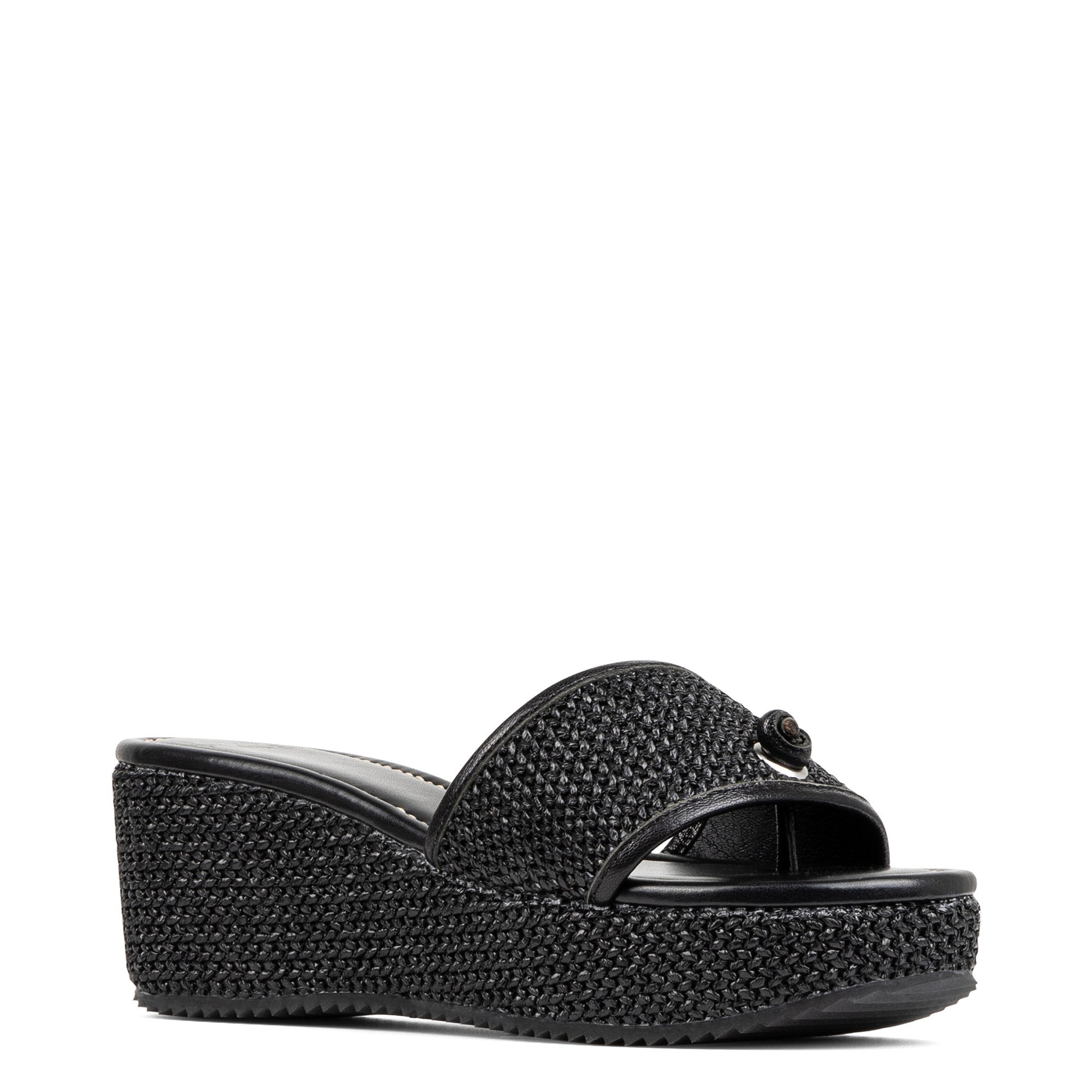 SILLI - Black | Donald Pliner Casual