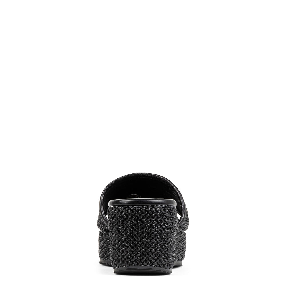 SILLI - Black | Donald Pliner Casual