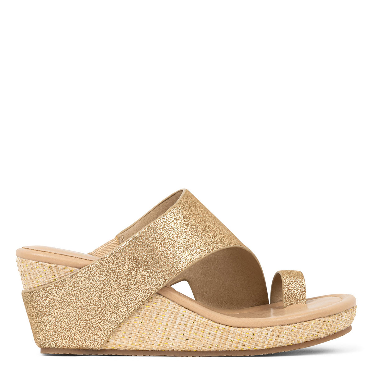 GYER - Pale Gold | Donald Pliner Casual