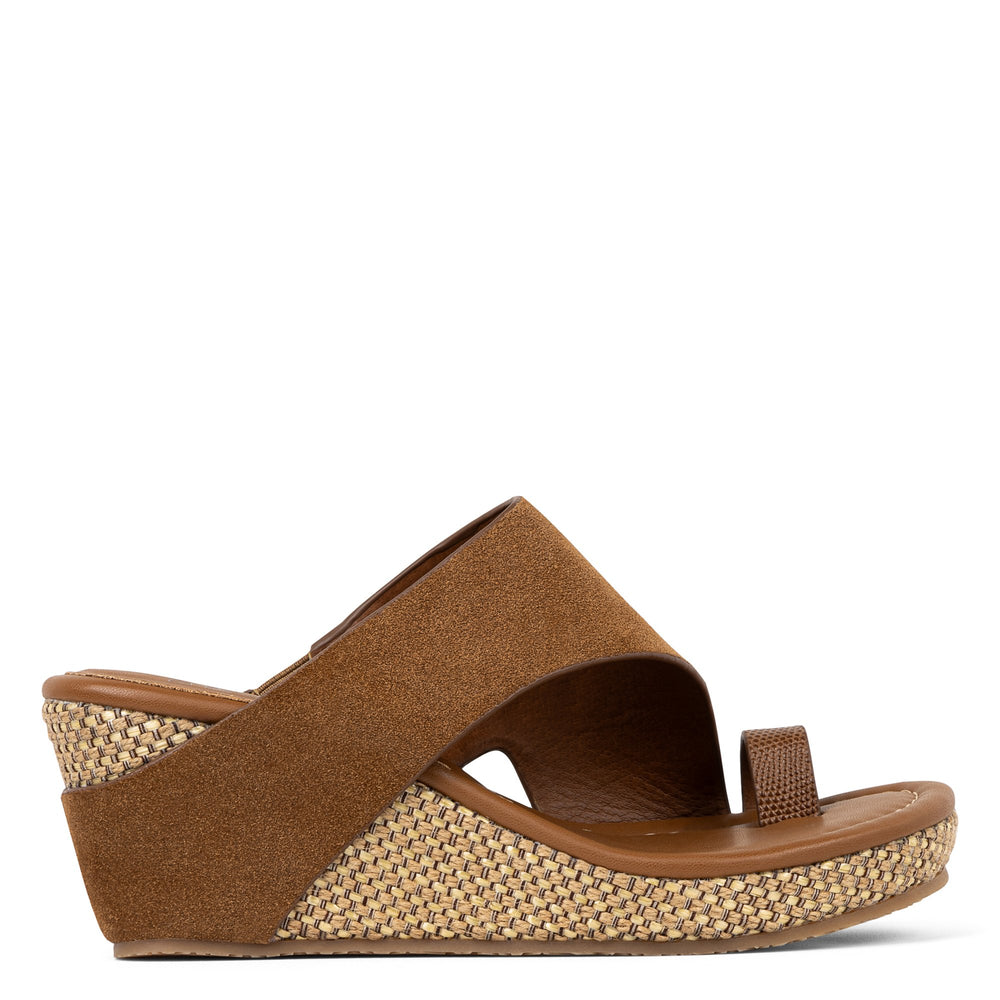 GYER - Saddle Suede | Donald Pliner Casual