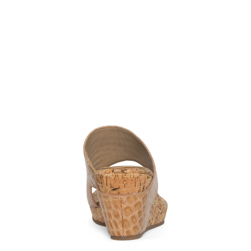 GYER - Camel | Donald Pliner Casual