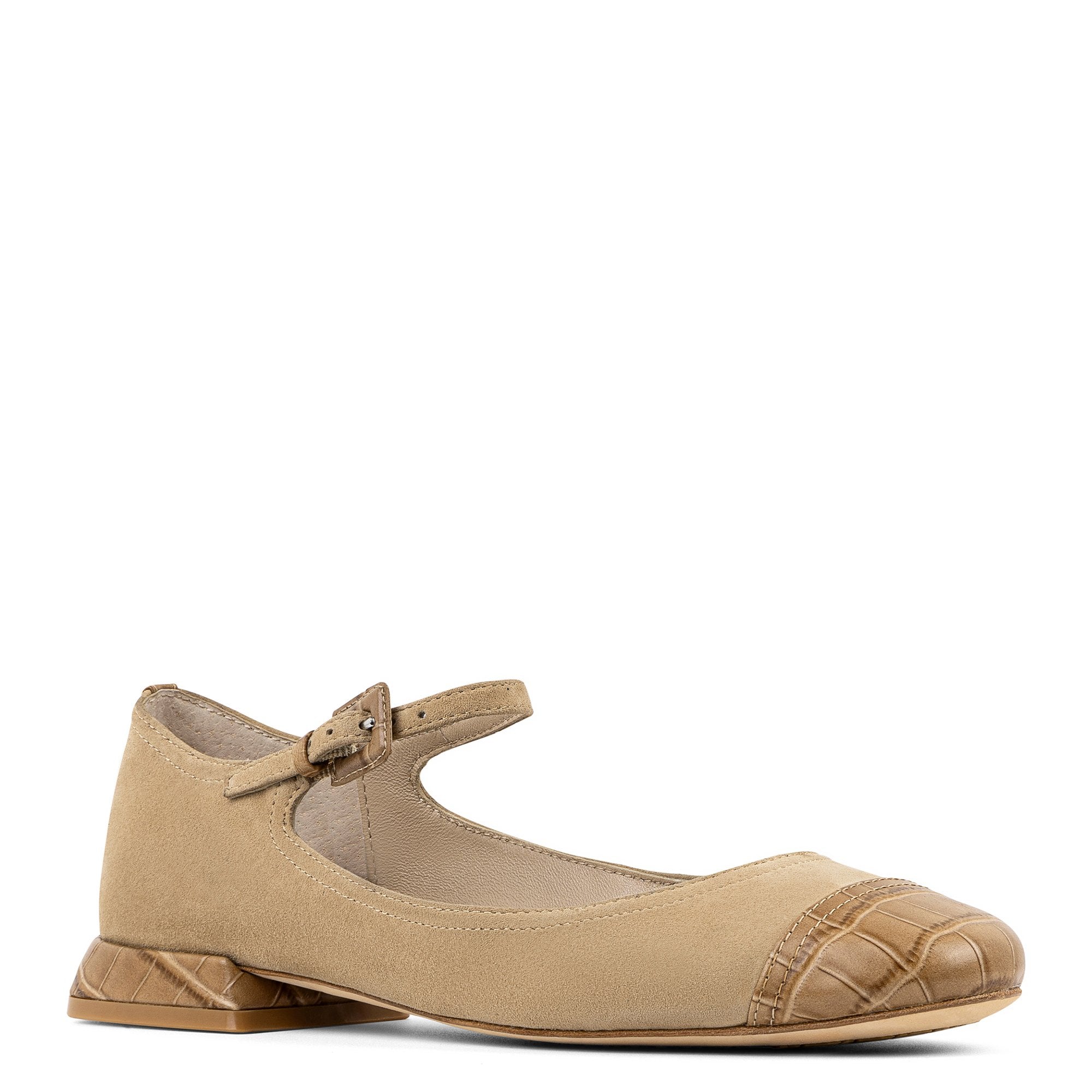 LARRO - Tobacco | Donald Pliner Casual