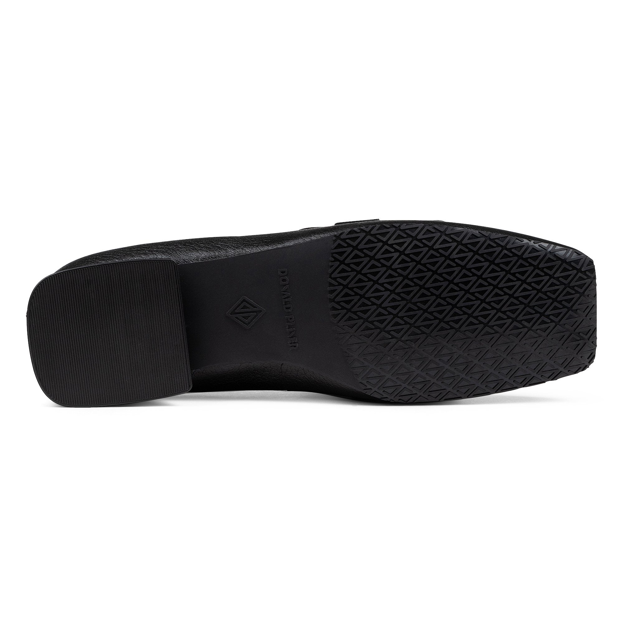 SAELI - Black | Donald Pliner Casual