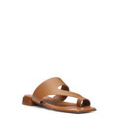 QUIN - Saddle | Donald Pliner Casual