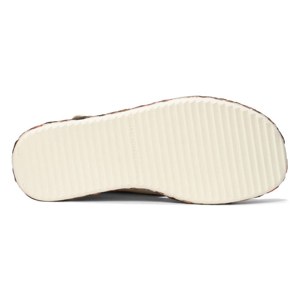 NEUS - Off White | Donald Pliner Casual
