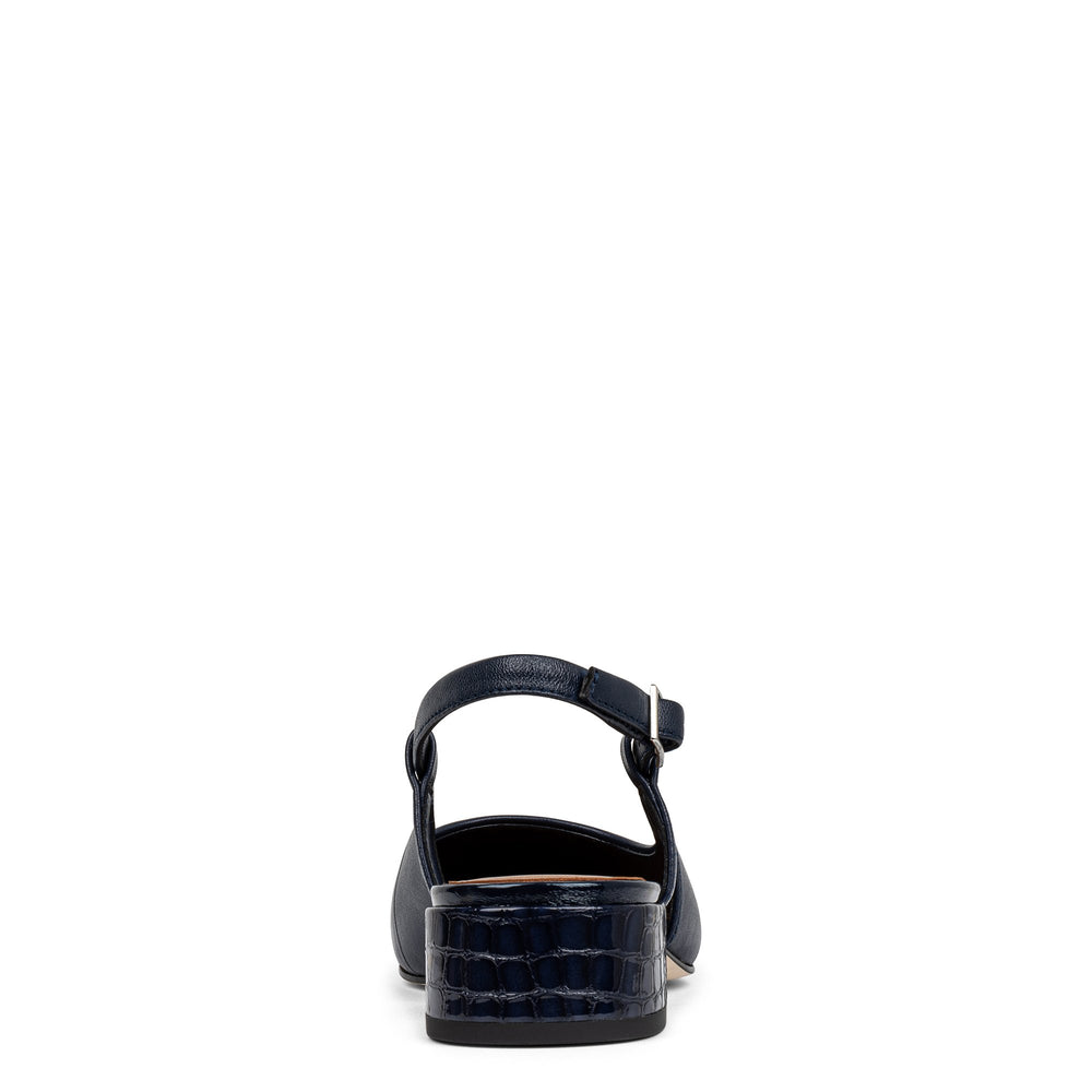 DAVINA - Navy | Donald Pliner Casual